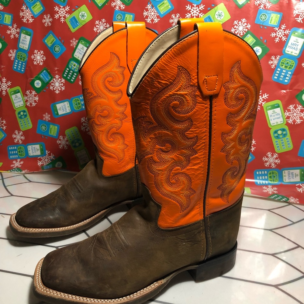 Old west womens boots sz 5 B